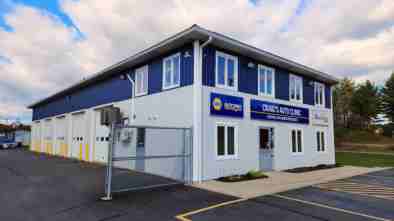 Craigs auto shop front